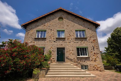 Chambres d’hôtes Tarn Le Pontet, Chambre d'Hôtes à Arthès