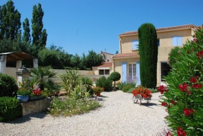 Chambres Dhôtes Les Bouteilles, Chambre d'Hôtes à Aubignan