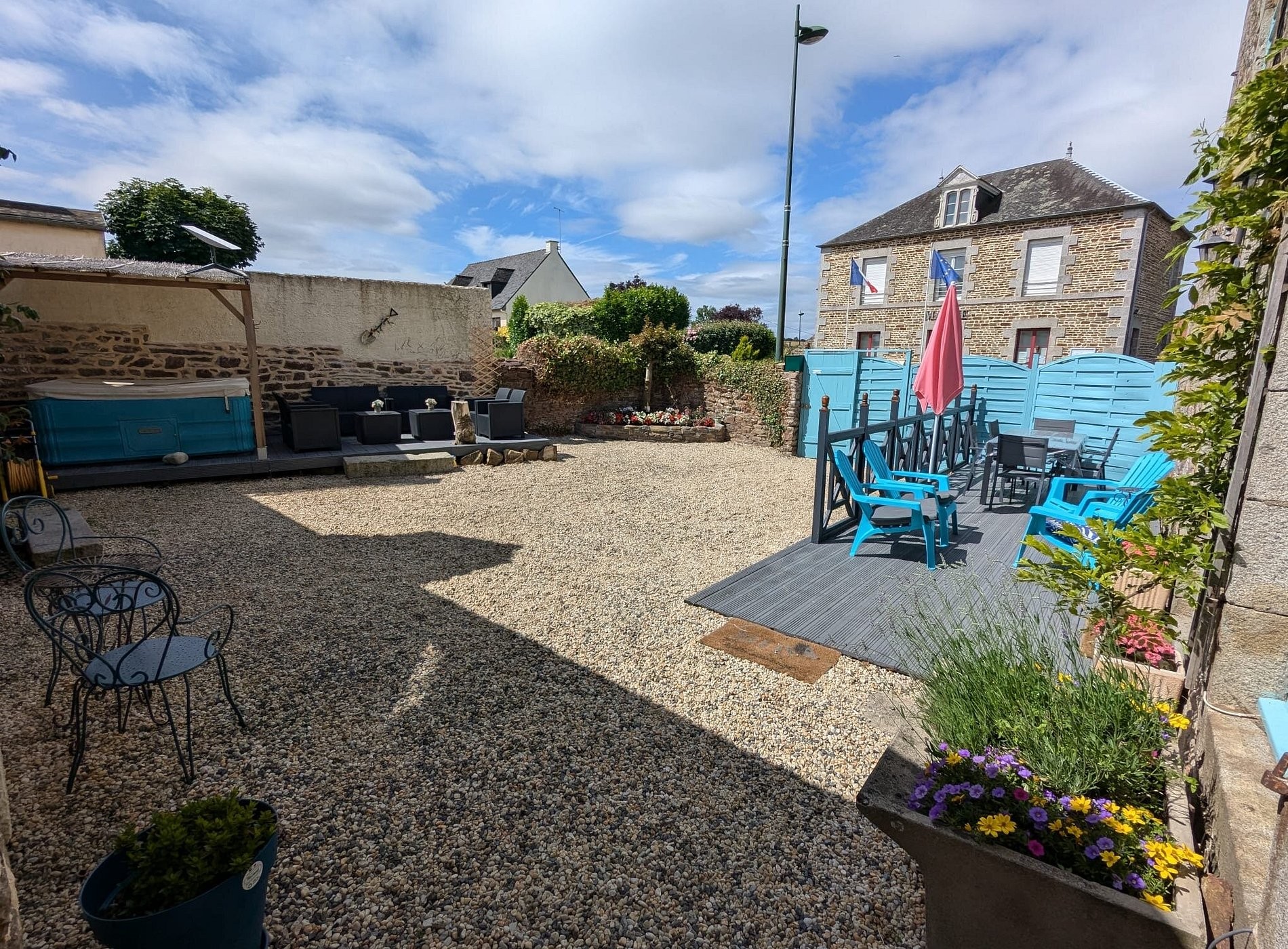Chateau De Chambres Mont St Michel, Chambre d'Hôtes à Saint-James