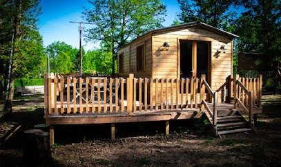 Les Cabanes du Roc - Hébergement insolite Dordogne, Chambre d'Hôtes à Saint-Estèphe