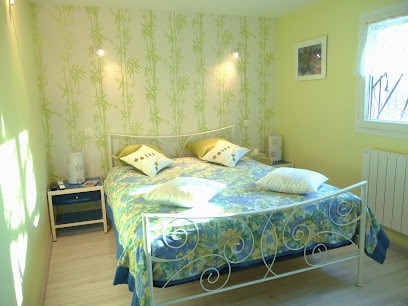 A L'OMBRE DES CHENES, Chambre d'Hôtes à Gindou