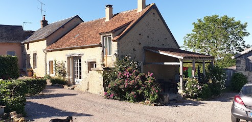 Gîte le Câlatier, Location de Vacances à Crux-la-Ville