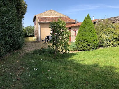 Naughty Manor Guest Rooms, Chambre d'Hôtes à Amberre