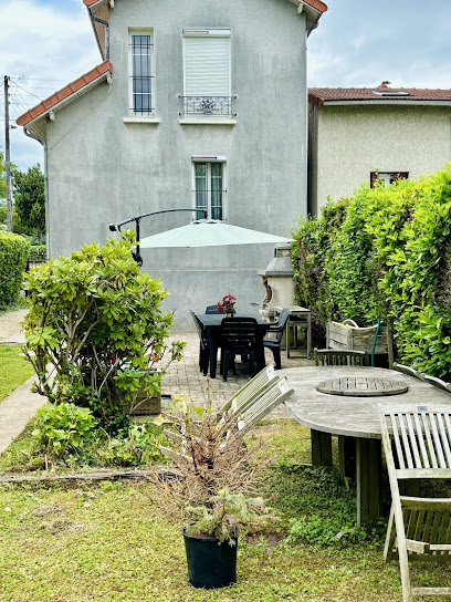 Residence Leancem, Maison D'hôtes à Villeneuve-le-Roi