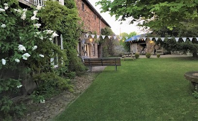 Suites de Campagne® Les Eydieux : en Auvergne, Deux Suites de charme avec baignoire à bulles ou hammam avec petits déjeuners, Maison d'Hôtes à Saint-Angel