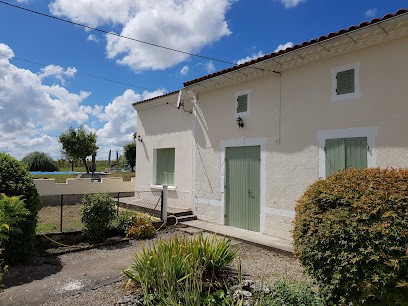 Maison Rossignol, Location de Vacances à Saint-Georges-des-Agoûts