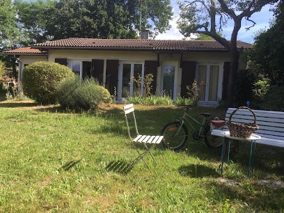 Maison De Vacances Le Pradeou, Location de Vacances à Salles