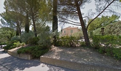 Studio A Louer, Location de Vacances à Gréoux-les-Bains