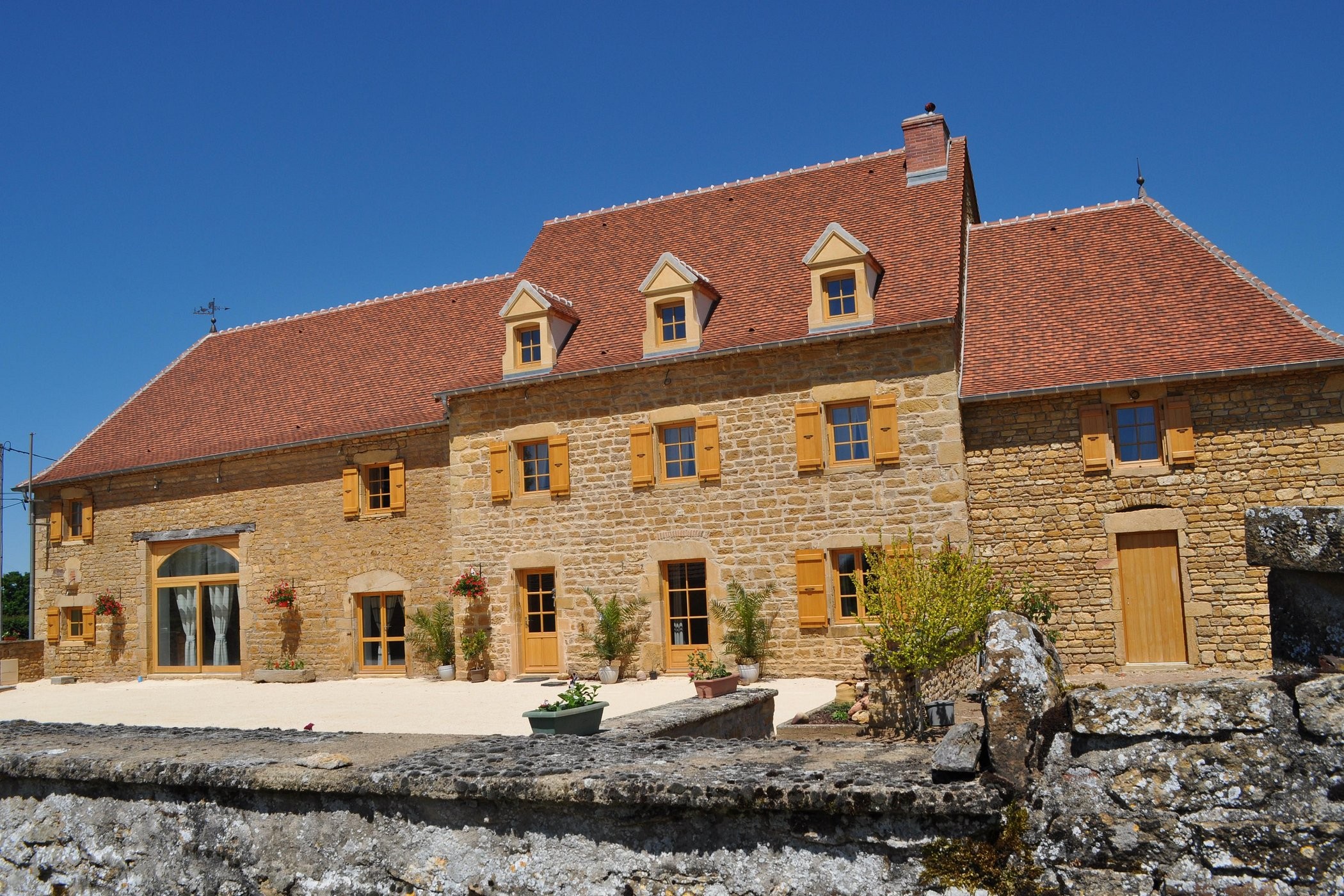 Escale en Charolais-Brionnais, Chambre d'Hôtes à Saint-Julien-de-Civry