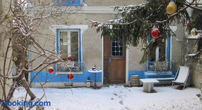 Le Jardin De Cécile Et Benoit, Chambre d'Hôtes à Malakoff