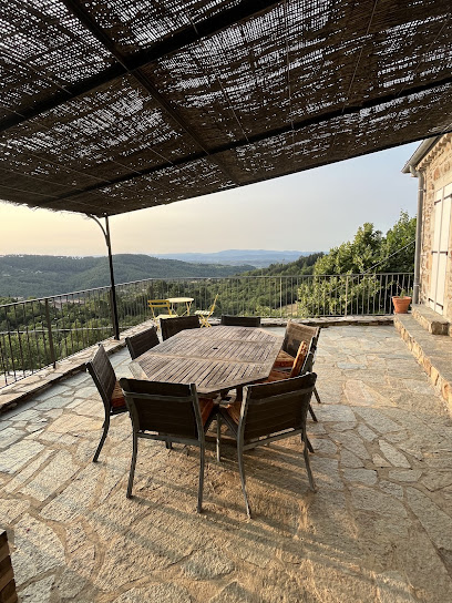 Les Fonts, Location De Vacances à Chassiers
