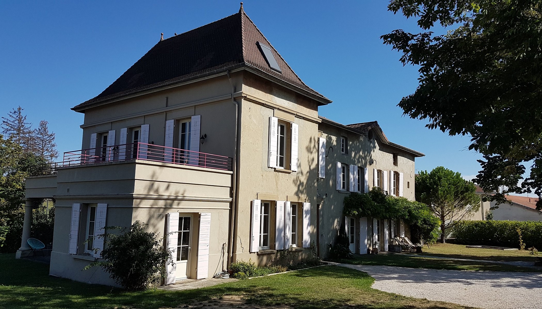 Du Goût et Des Couleurs, Chambre d'Hôtes à Grenay