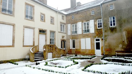 Rooms Chapter, Chambre d'Hôtes à Langres