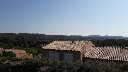 Maison En Provence, Location de Vacances à Fontvieille