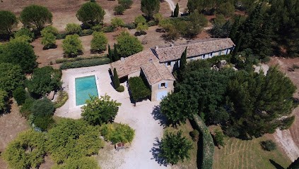 Mas Du Perussier : Location Maisons Et Chambres D'hôtes Avec Piscine, Mariages Réceptions, Proche Lourmarin, Luberon 84, Location de Vacances à Cucuron