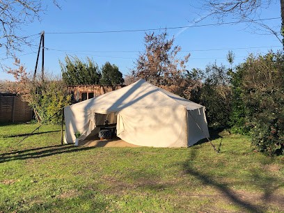 Les Cabanes du Vigné, Chambre d'Hôtes à Molandier