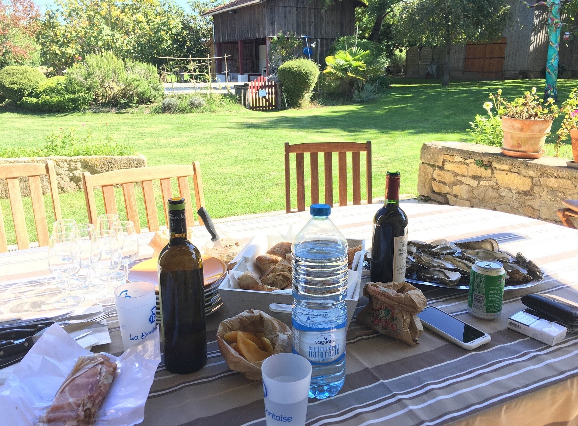 La Dorépontaise, Chambre d'hôte et gîtes insolites, Chambre d'Hôtes à Pondaurat
