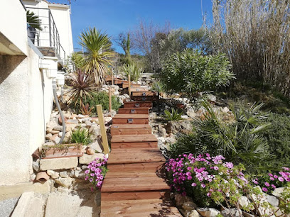 Gîte Des Pins, Location De Vacances à Vendémian