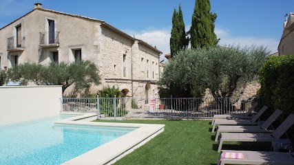 L'Ostal - Chambres D'hôtes - SPA, Maison d'Hôtes à Saint-Hilaire-d'Ozilhan