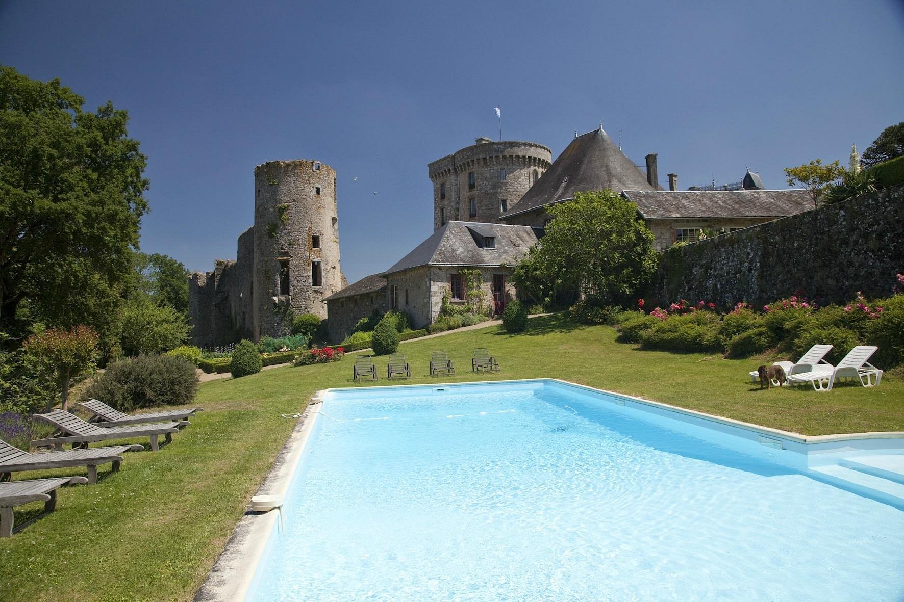 Château De La Flocellière, Chambre d'Hôtes à Sèvremont