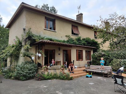 Moulin Neuf d'Astarac, Chambre d'Hôtes à Idrac-Respaillès