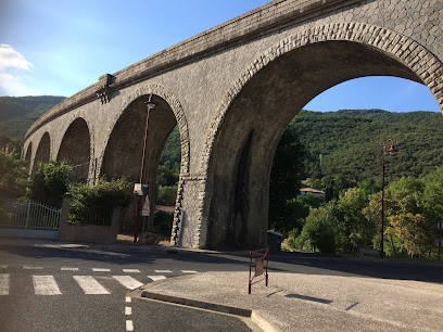 Le Petit Ermite Gîtes & Table d'hôtes, Location de Vacances à Artigues