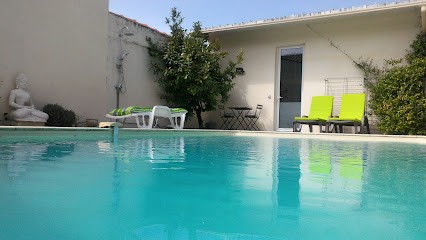 Chambre direct piscine, Chambre d'Hôtes à Talence