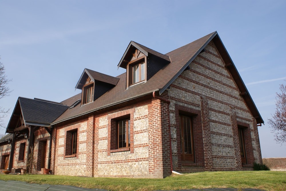 Le Clos Des Pensées, Chambre d'Hôtes à Saint-Sauveur-d'Émalleville