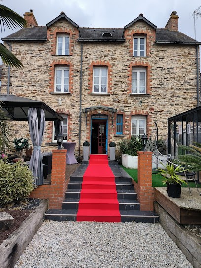 La Villa Montparnasse, Maison d'Hôtes à Conquereuil