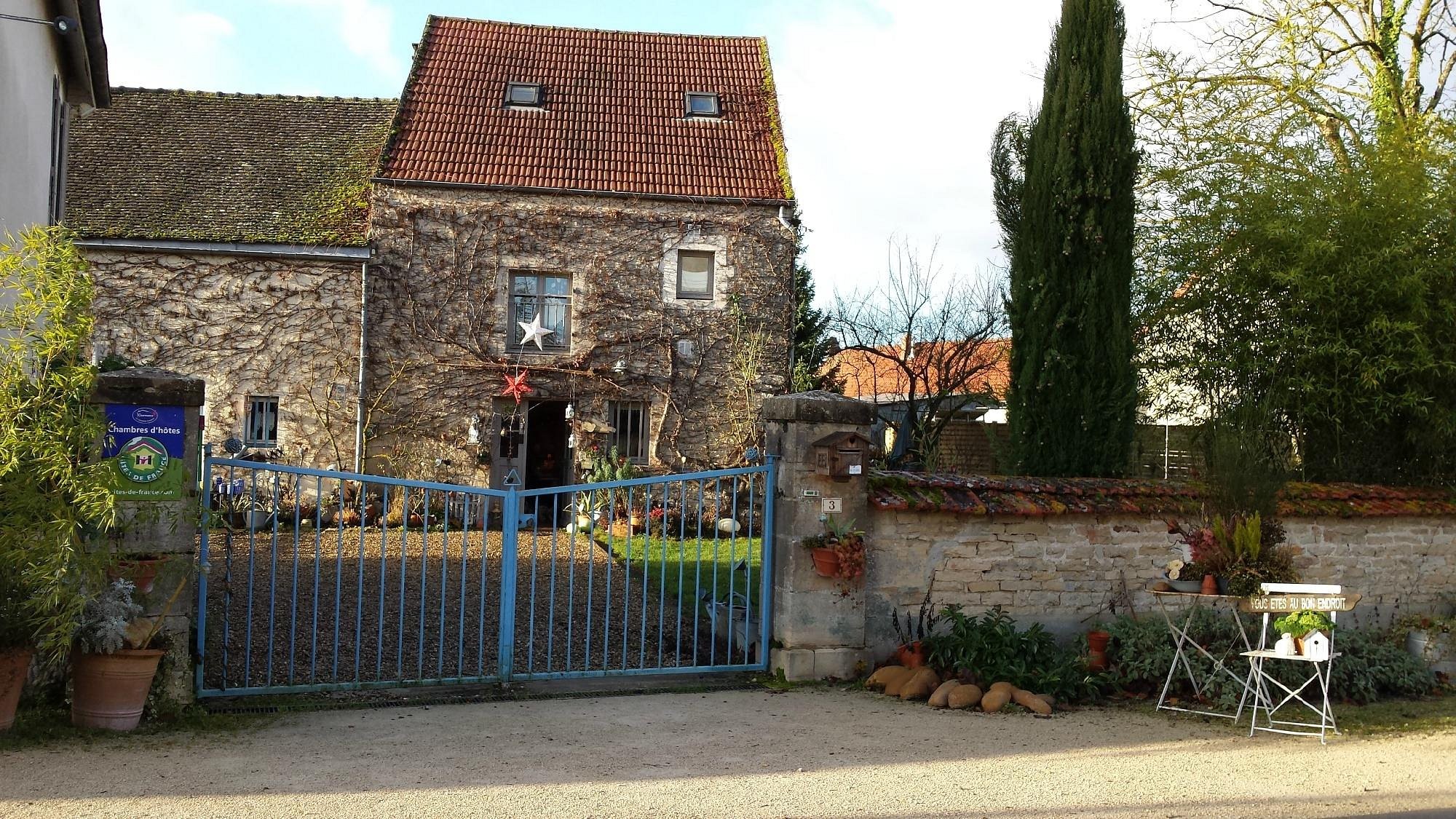 Couettes Et Capucines, Maison d'Hôtes à Levernois