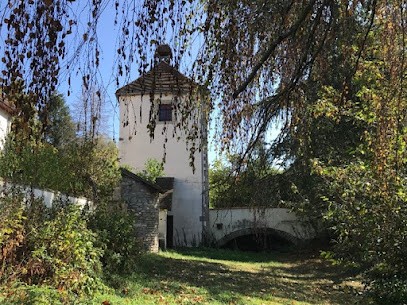 Chateau de Champagnat, Location de Vacances à Cusset
