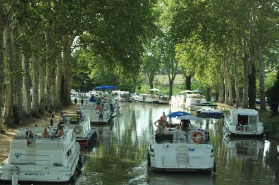 Aux Roses De L'Etang, Gîte Et Chambres D'Hôtes, Chambre d'Hôtes à Capestang