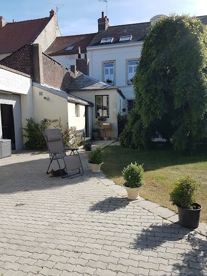 Le Sophora Chambres D'hôtes, Chambre d'Hôtes à Guînes