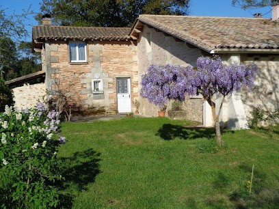 Espace ancienne écurie, Maison d'Hôtes à Lagorce