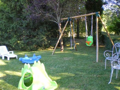 Gîtes Les Clapas, Chambre d'Hôtes à Berrias-et-Casteljau