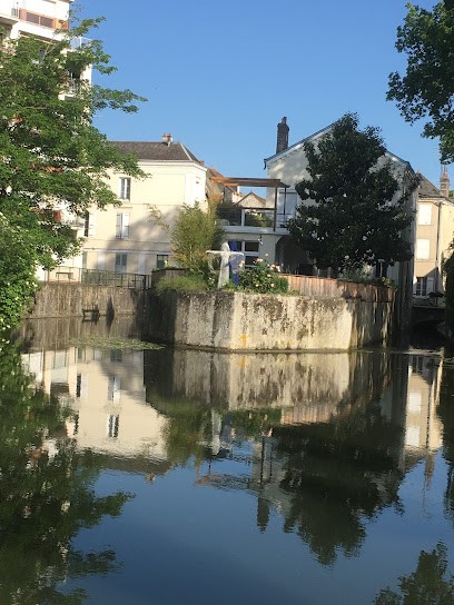 Montargis Appart hôtel, Location de Vacances à Montargis