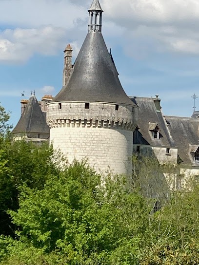 Une Maison Un Jardin, Maison d'Hôtes à Berthenay