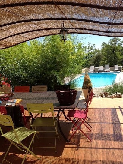 Le Bicasson, Chambre d'Hôtes à Simiane-la-Rotonde