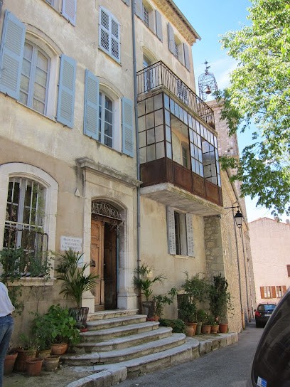 Chambre d'hôtes Claviers  La fabrique de pâtes, Chambre d'Hôtes à Claviers