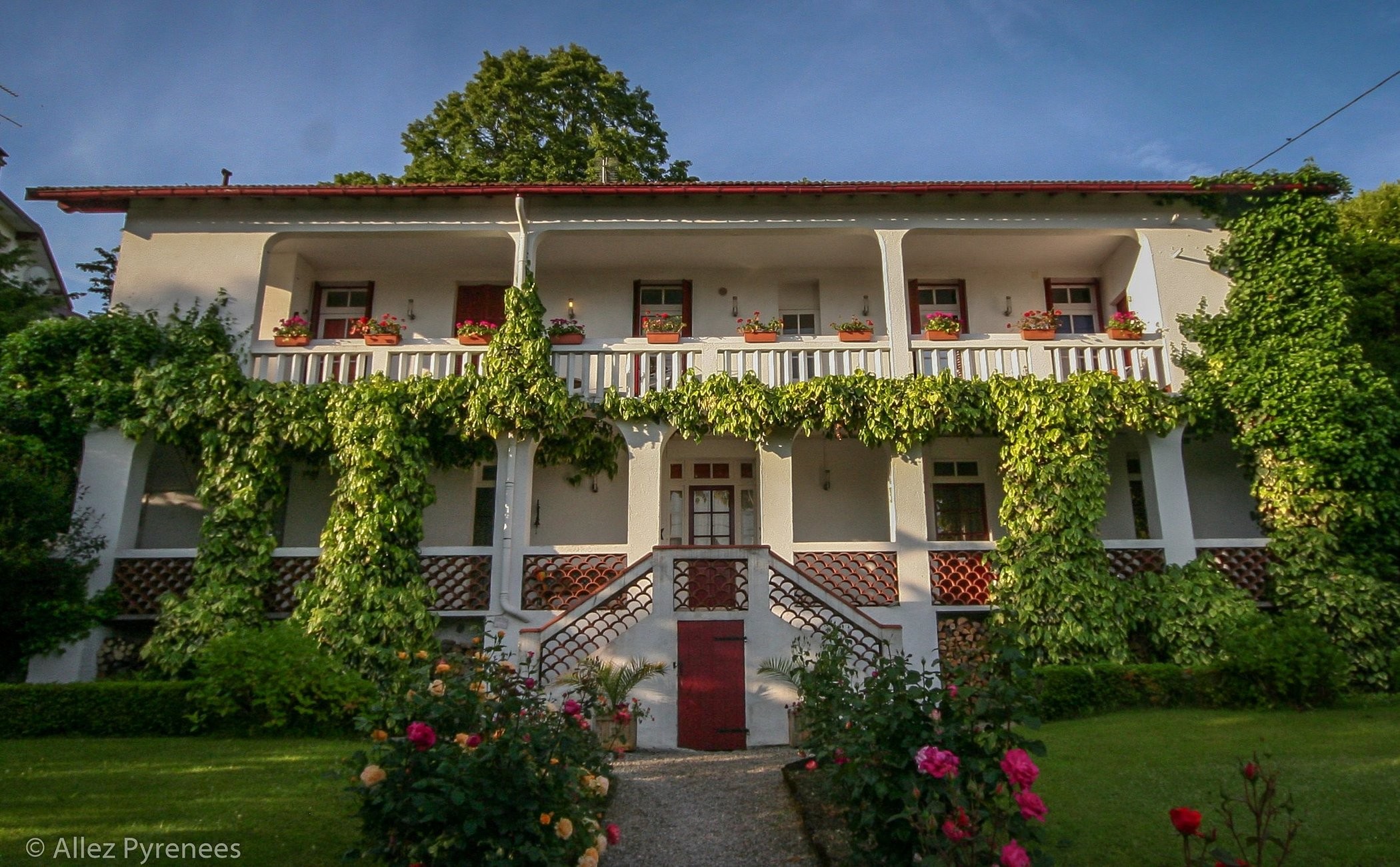 Les Dix Arches @ Allez Pyrenees, Chambre d'Hôtes à Bagnères-de-Bigorre