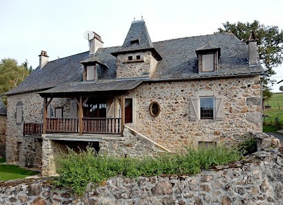 Gîte Les Campels, Location de Vacances à Maleville