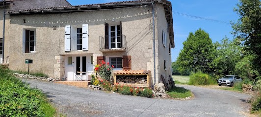 Maison Les Bernichoux, Location de Vacances à Douchapt