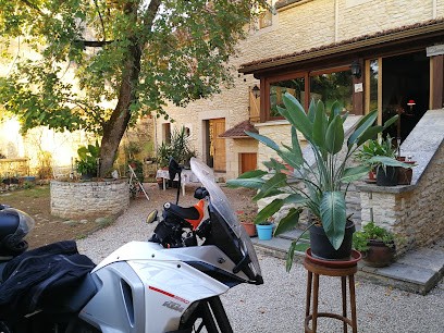 Le tilleul a fleurs, Chambre d'Hôtes à Dégagnac