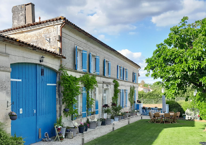 La Charentaise Des Lilas, Chambre D'hôtes à Saint-Léger