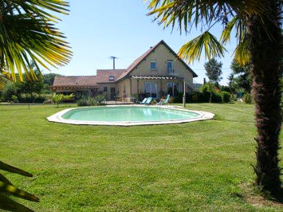Lambert & Jane Kneppers, Location De Vacances à Cescau