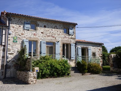 Gîte La Roseraie, Chambre d'Hôtes à Saint-Mars-la-Réorthe