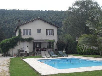 Le Roc Holiday Rental, Location de Vacances au Roc