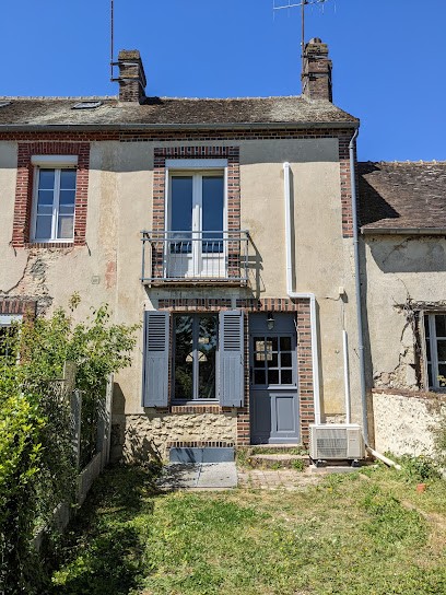 La Maison Tourouvraine, Chambre d'Hôtes à Tourouvre au Perche