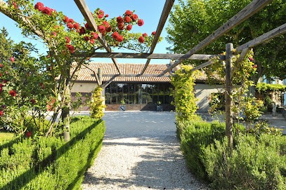 Mas Earth Angels, Maison d'Hôtes à Sarrians