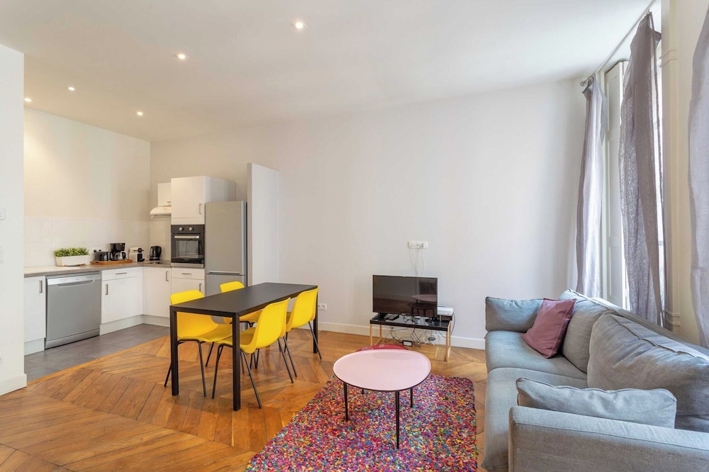 Le Velvet, Le Confetti, Le Belize, Le Drevet: Duplex T2 T3 T4 - Bellecour, Location De Vacances à Lyon 02